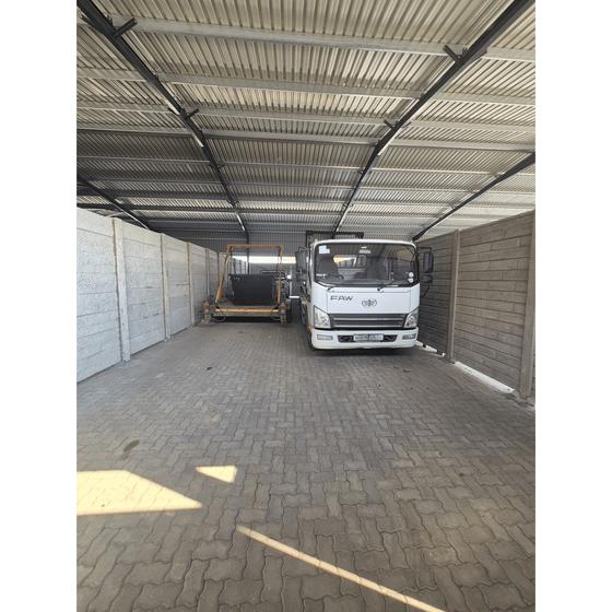 18m x 6m large lockable storage unit