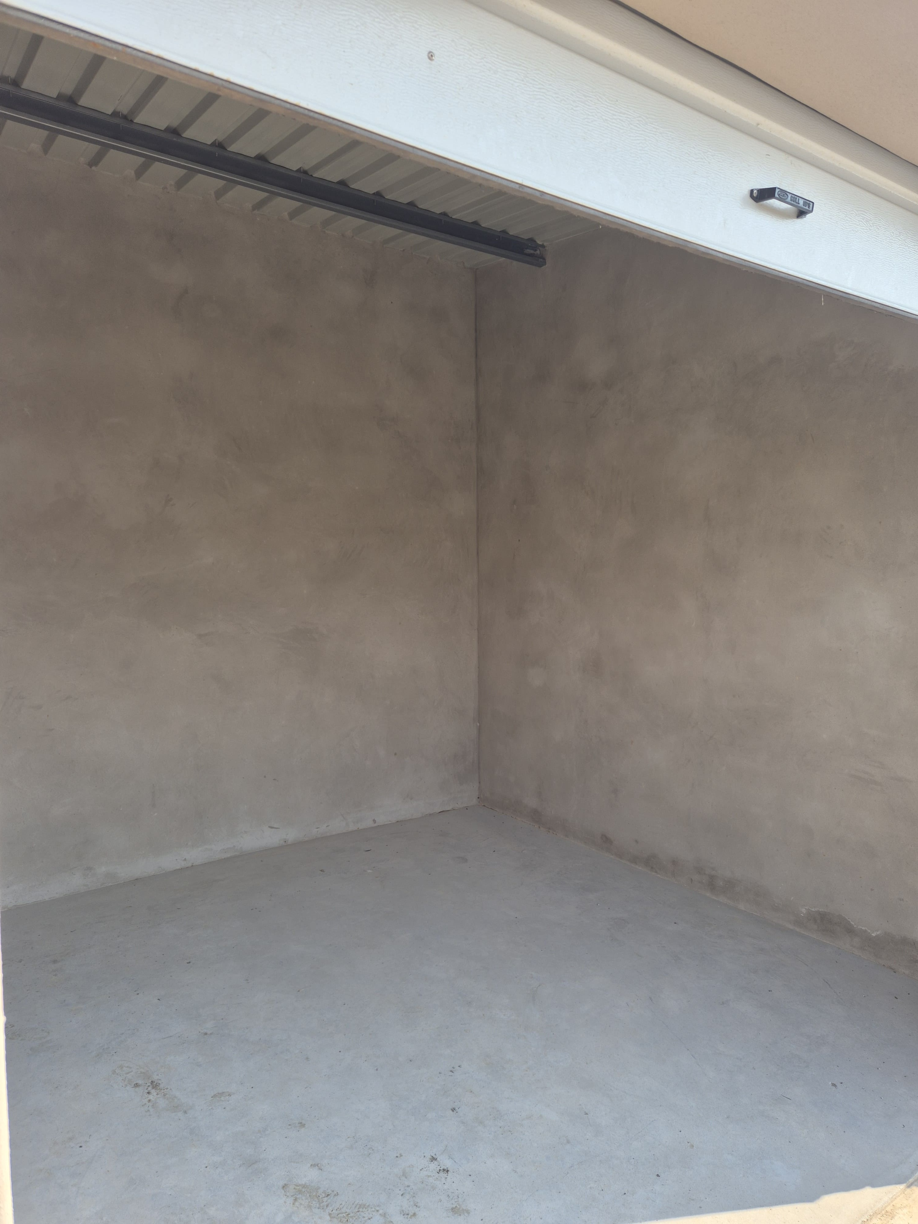 3m x 3m lockable storage unit