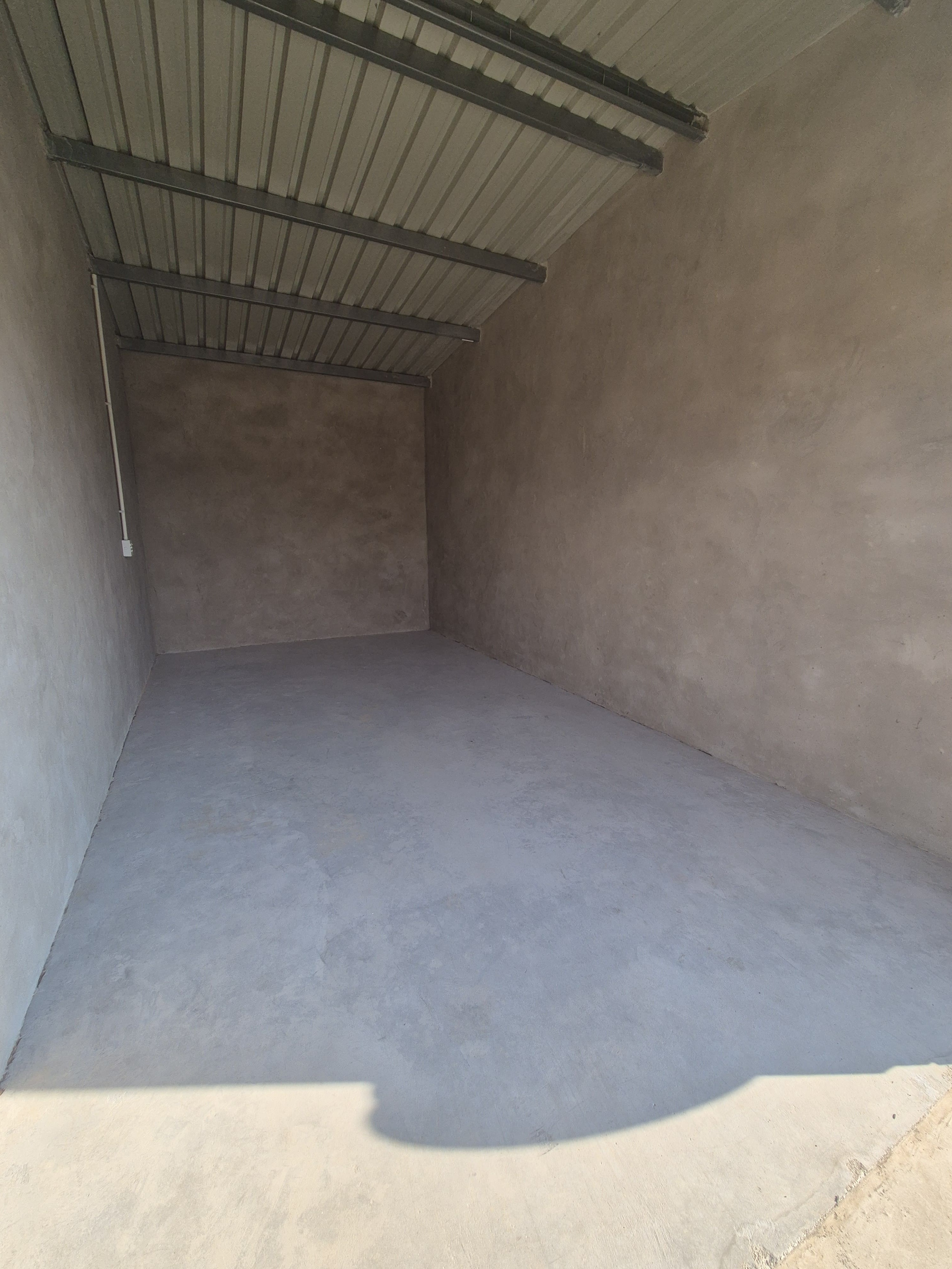3m x 6m lockable storage unit interior