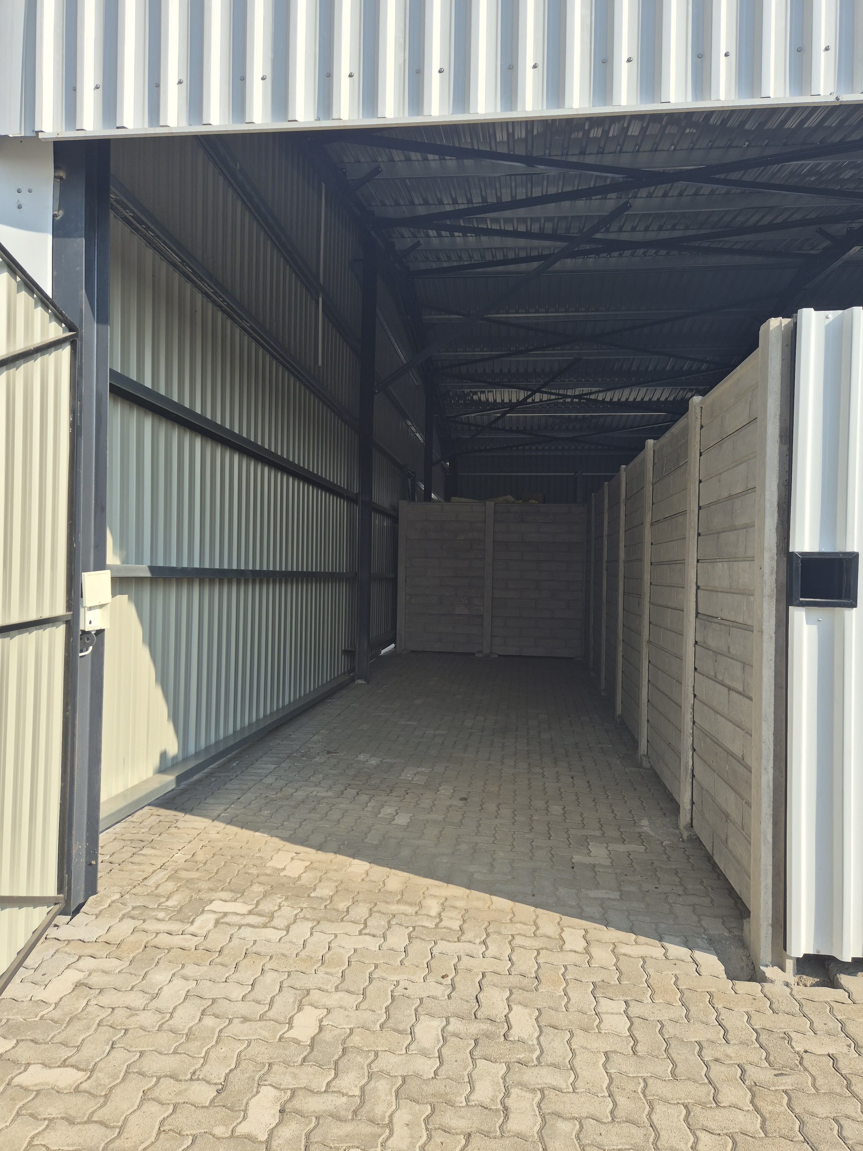 3m x 9m lockable storage unit
